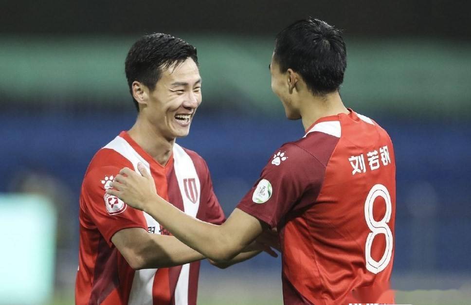 保定华信主场获胜，积分榜位置有所上升(李铁河北华夏幸福冲超视频)