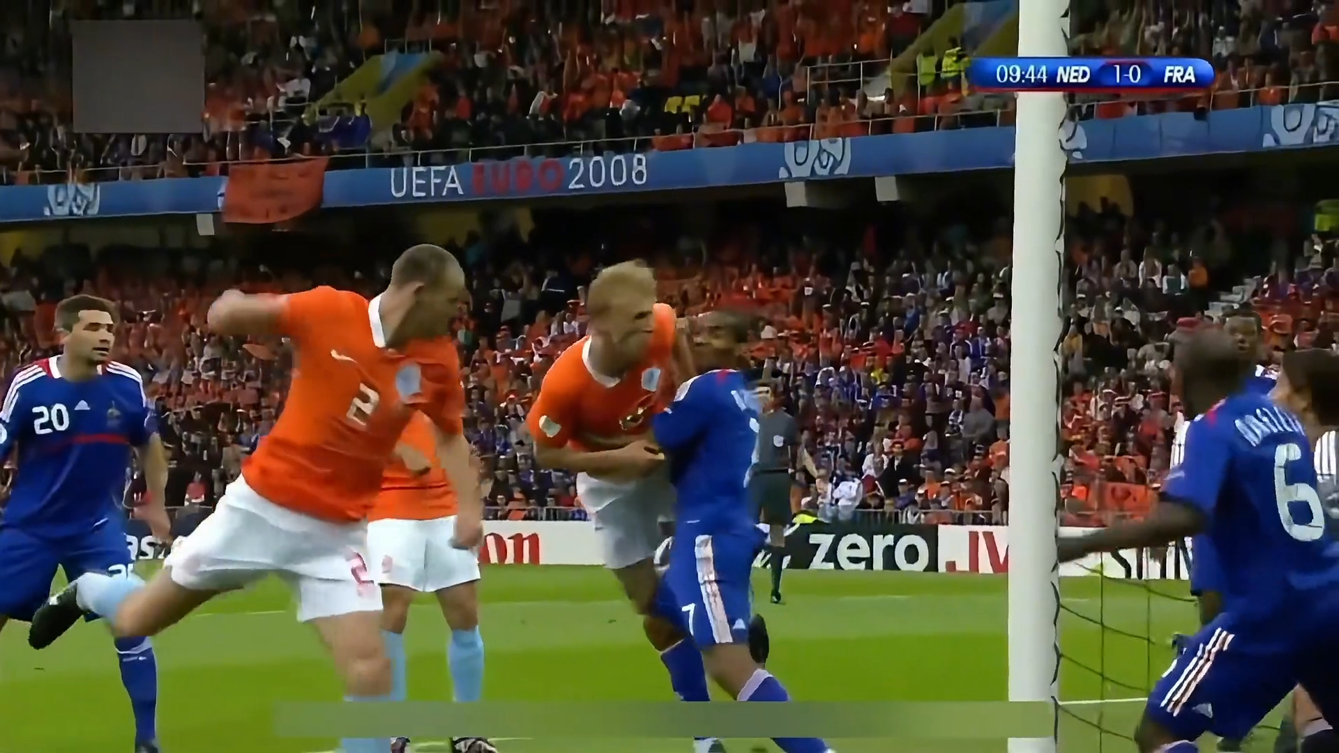 欧洲杯预选赛中的精彩时刻:全场观众欢腾不已() 欧洲杯预选赛中的精彩时刻:全场观众欢腾不已()