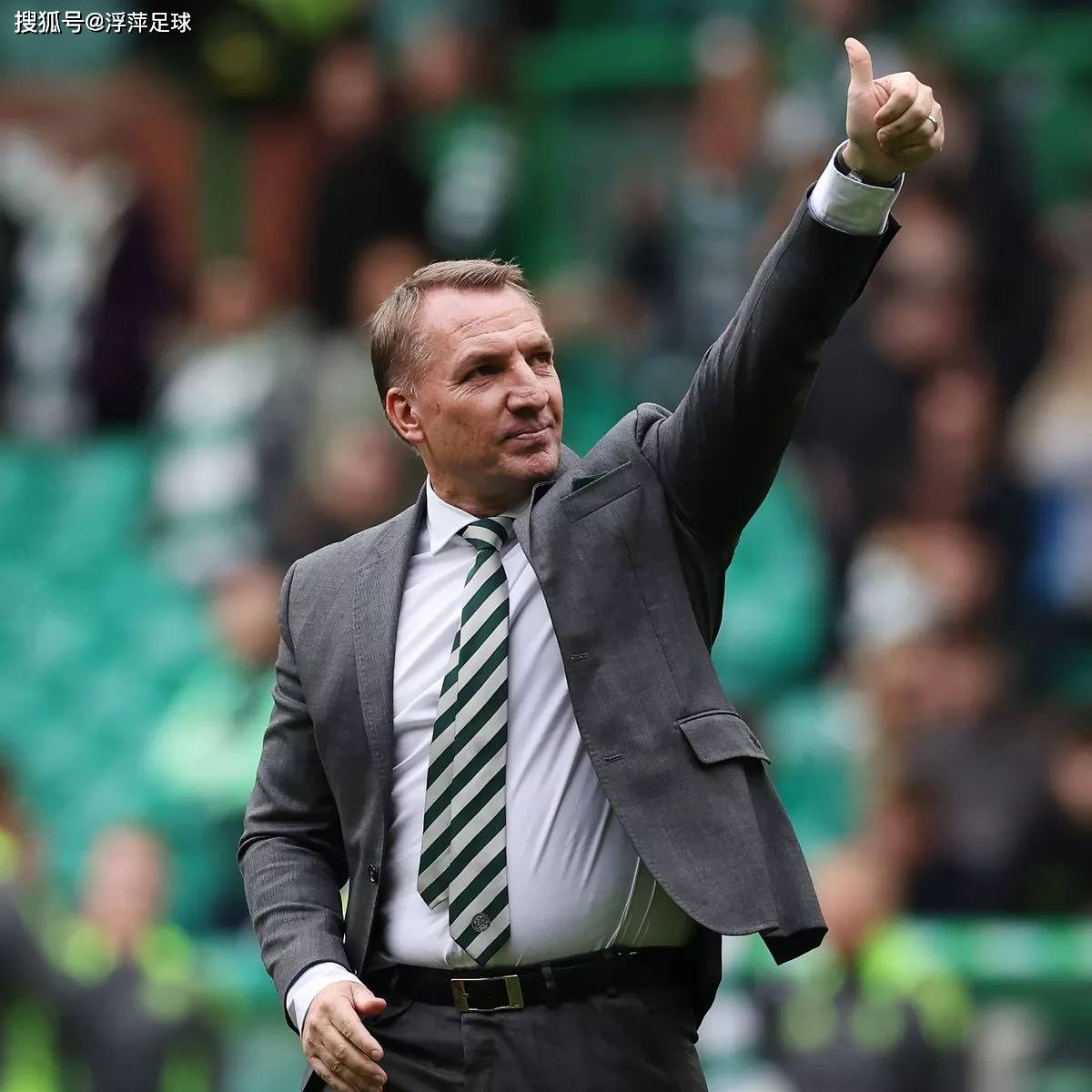 罗杰斯成功率领球队打入欧洲联赛半决赛()