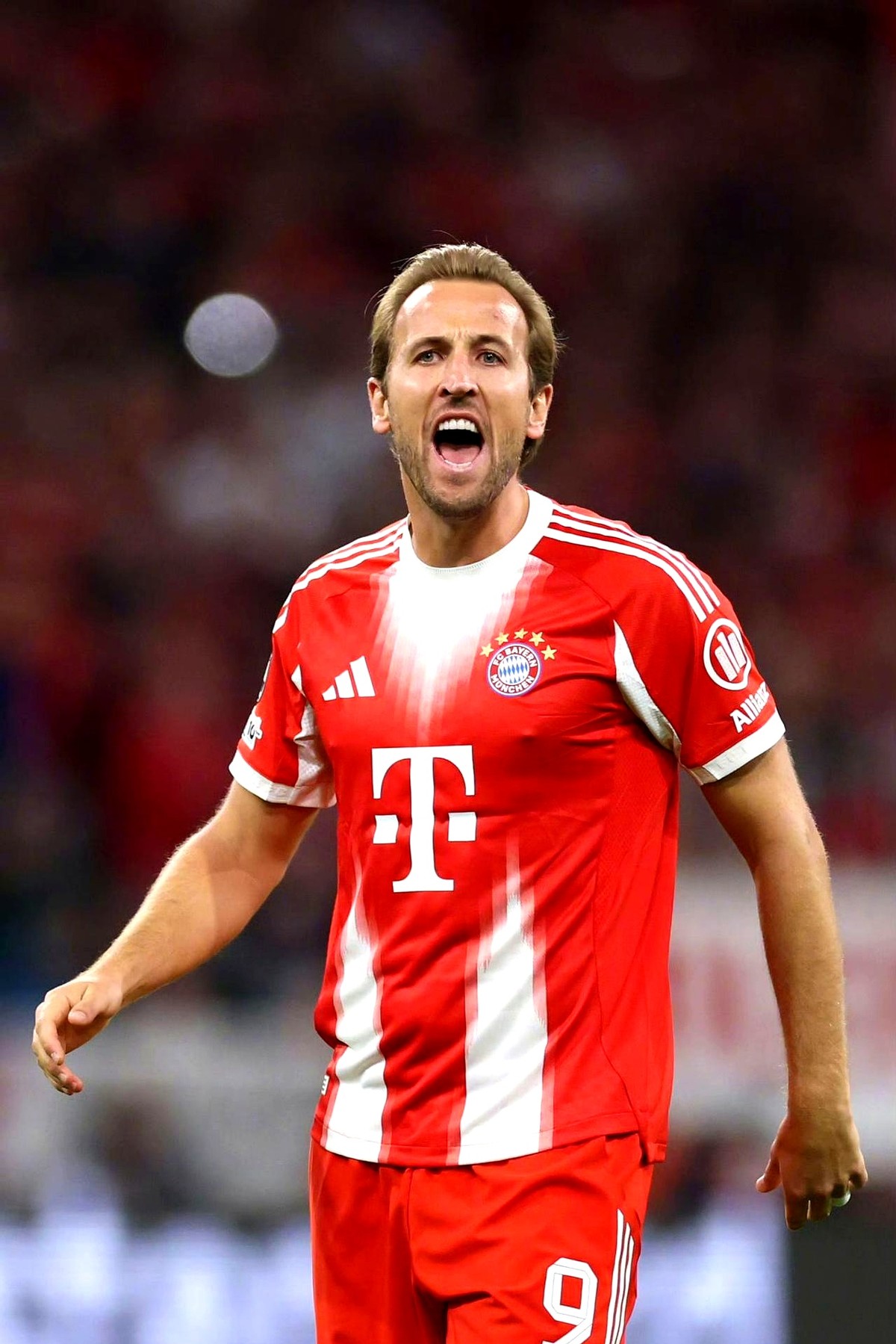 拜仁慕尼黑前锋伤愈复出，期待助力球队夺冠()